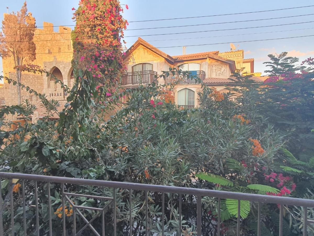 Ancient Paphos - Cozy Place Next To The Sea, Marina, Historical Sites, Buses, Mall, And Market Esterno foto