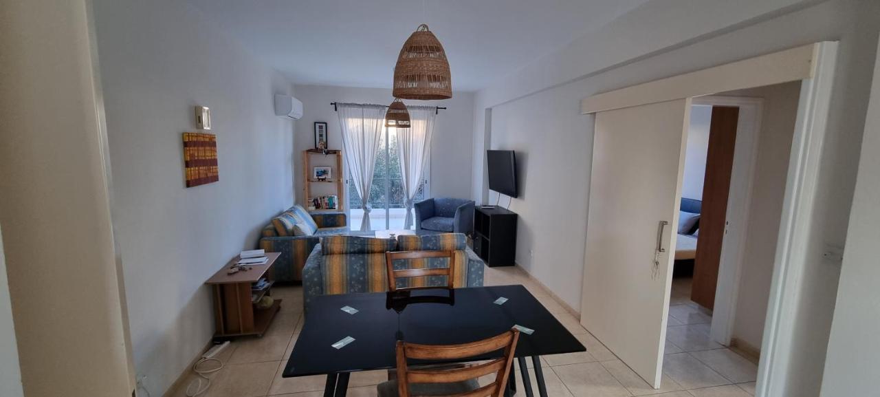 Ancient Paphos - Cozy Place Next To The Sea, Marina, Historical Sites, Buses, Mall, And Market Esterno foto